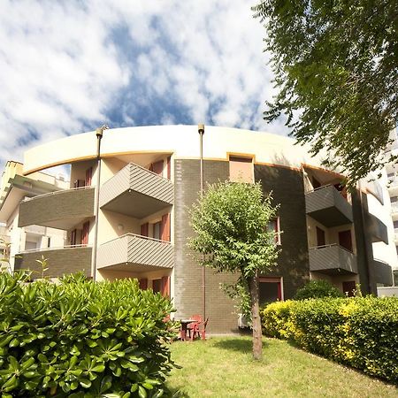 Aris Residence Riccione Luaran gambar